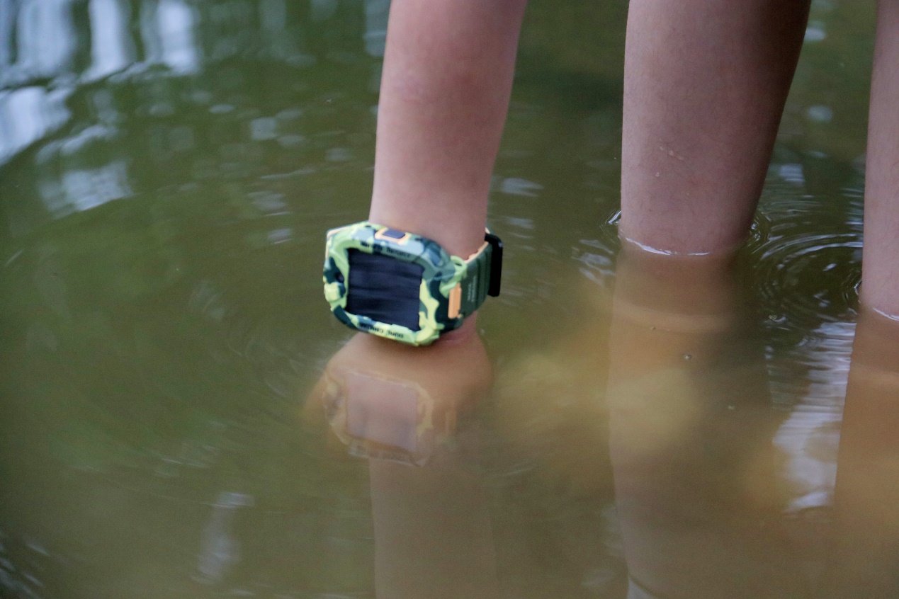 儿童电话手表两大巅峰力作比拼？王者之师，火力全开