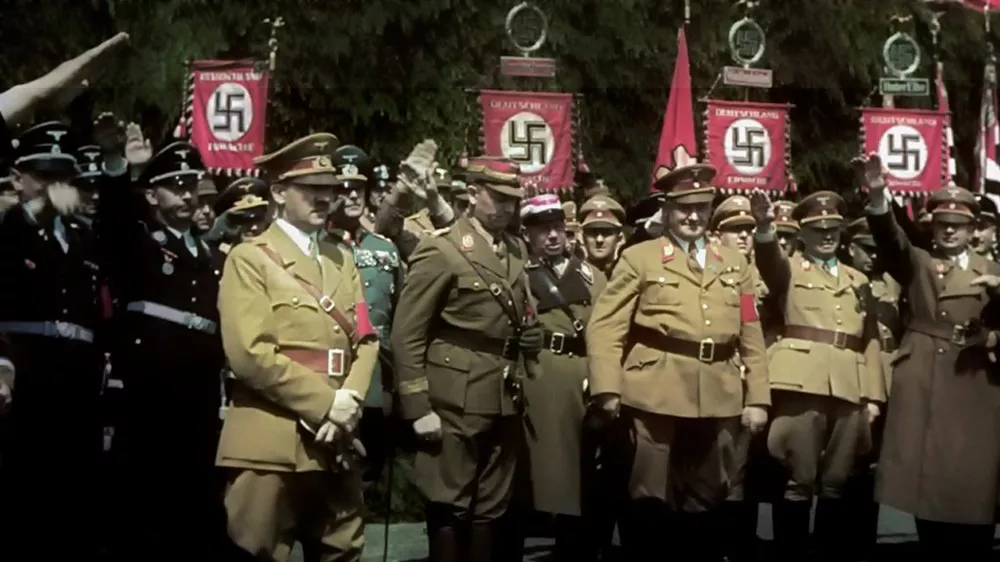 希特勒御用摄影师，埋藏在郊外的彩色照片