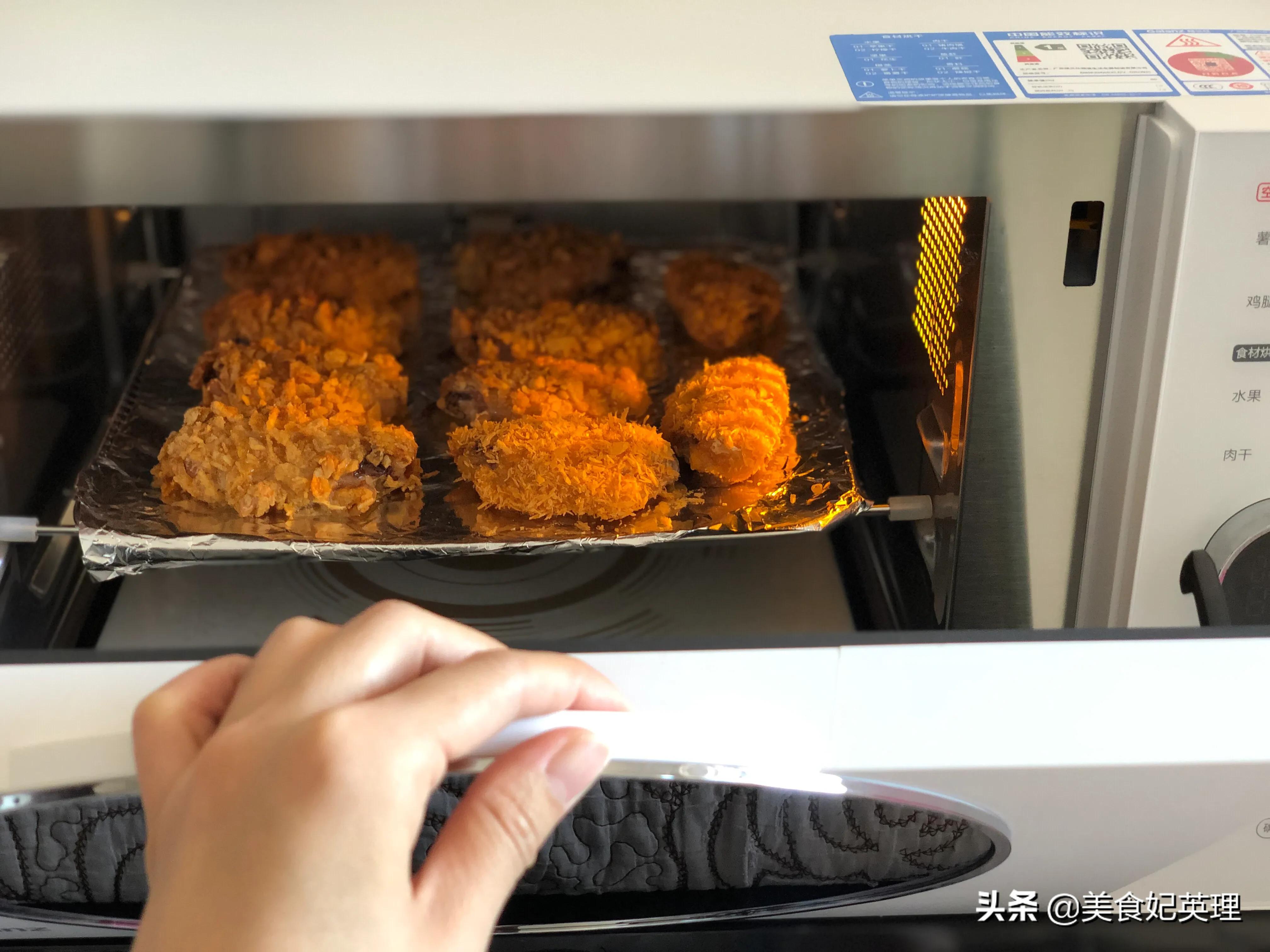 鸡翅这样做外皮酥脆掉渣，都是家常调料，学会了谁都是5星大厨