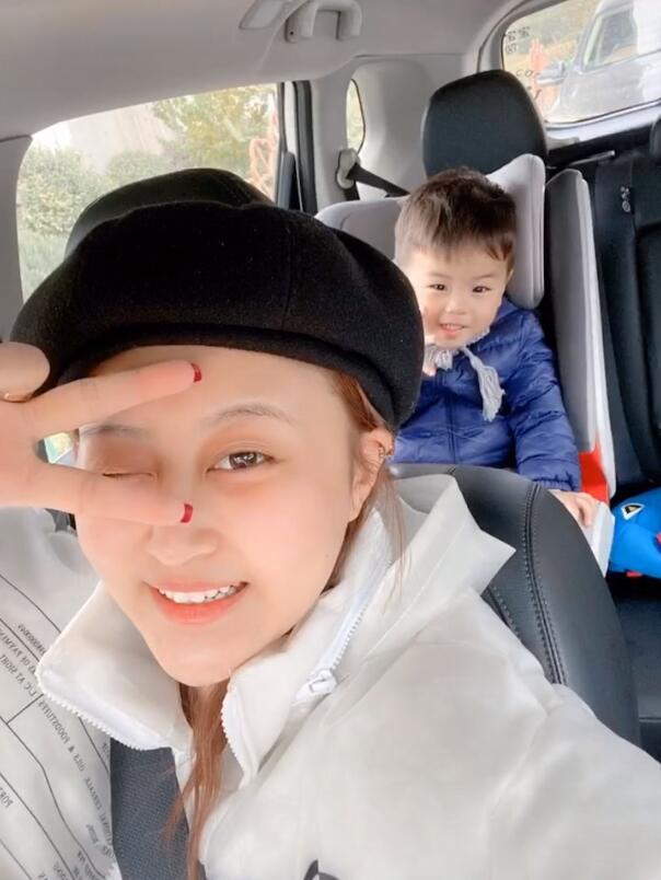 孙侨潞去世84天，亲姐姐正式告别，清空妹妹视频