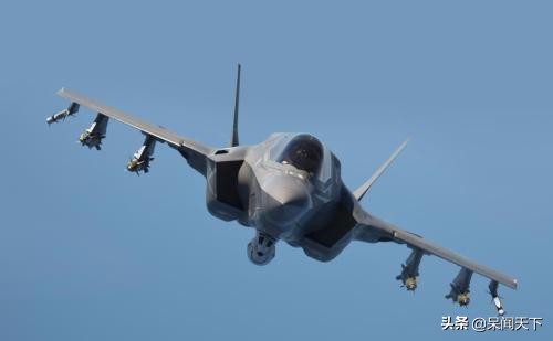 比歼20还要快2倍！全球首款6代机在英国现身，美