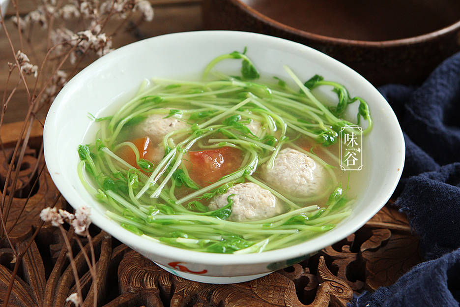 天越熱，這湯越要多喝，做法簡單，清香爽口不油膩，皮膚白嫩水靈