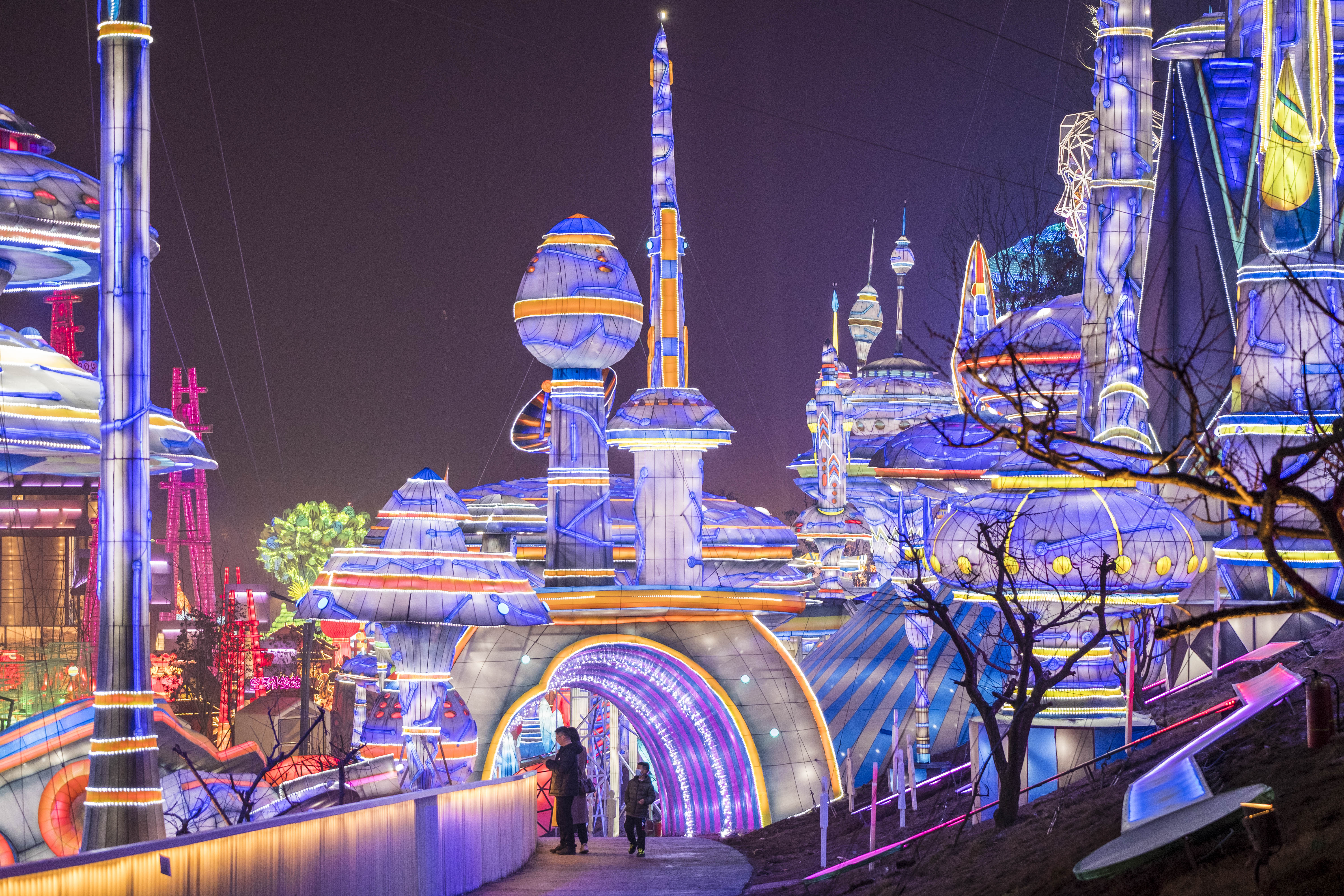 自贡，发展旅游这么多年，你终于在这个春天火了