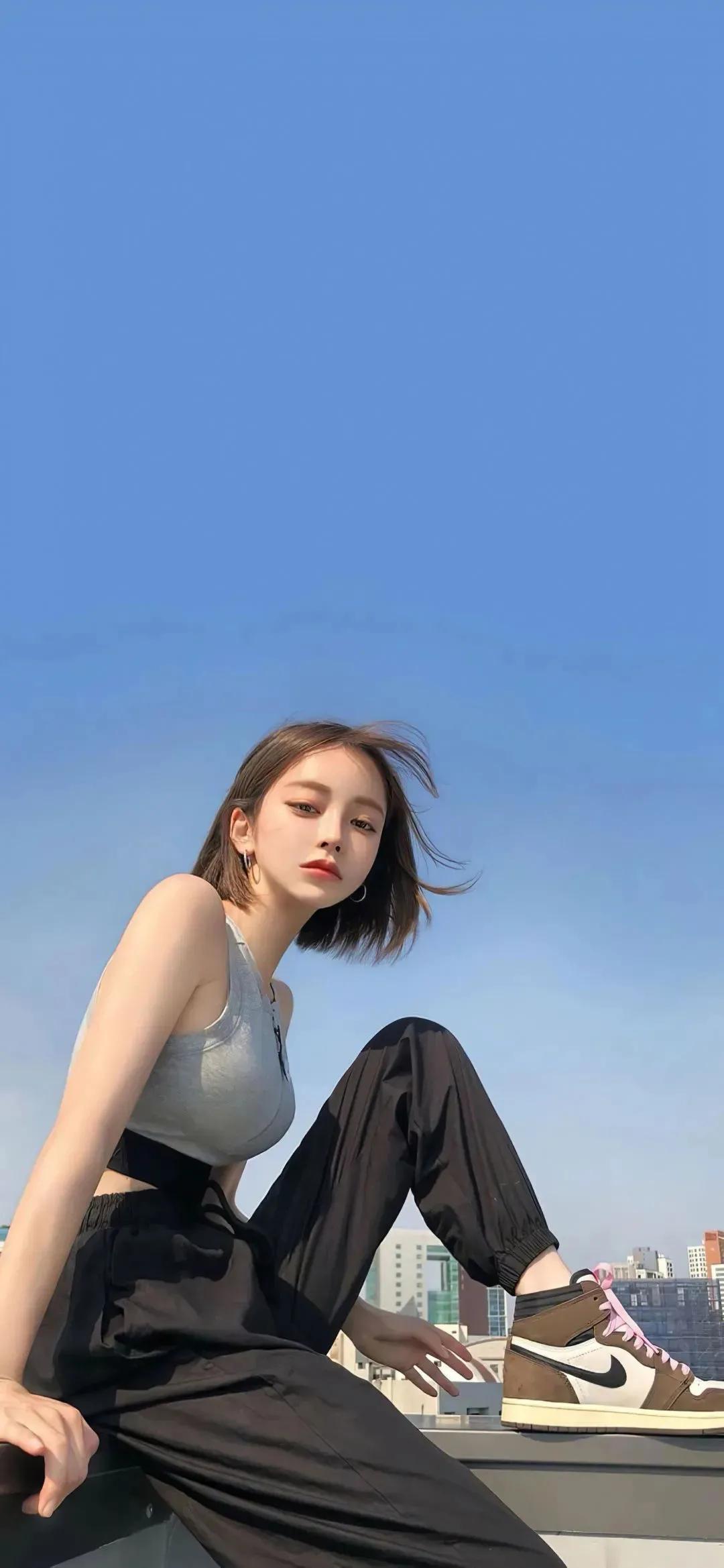 美女壁纸 爱你不是两三天图片
