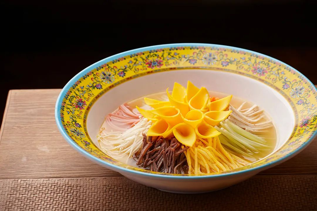 在郑州已开有20余家门店的解家河南菜，又有多款新菜品上市啦！