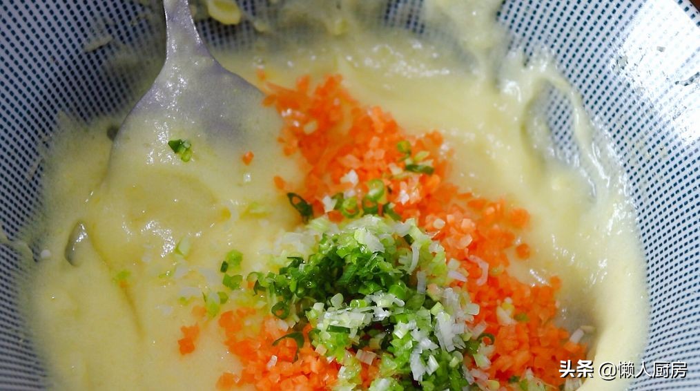 土豆不切条，捣成土豆泥，教你薯条的新做法，香酥可口更好吃