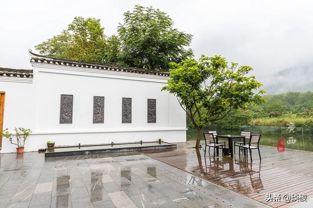 The owner spent 11 years investing 400 million yuan to build an ancient village with very few tourists