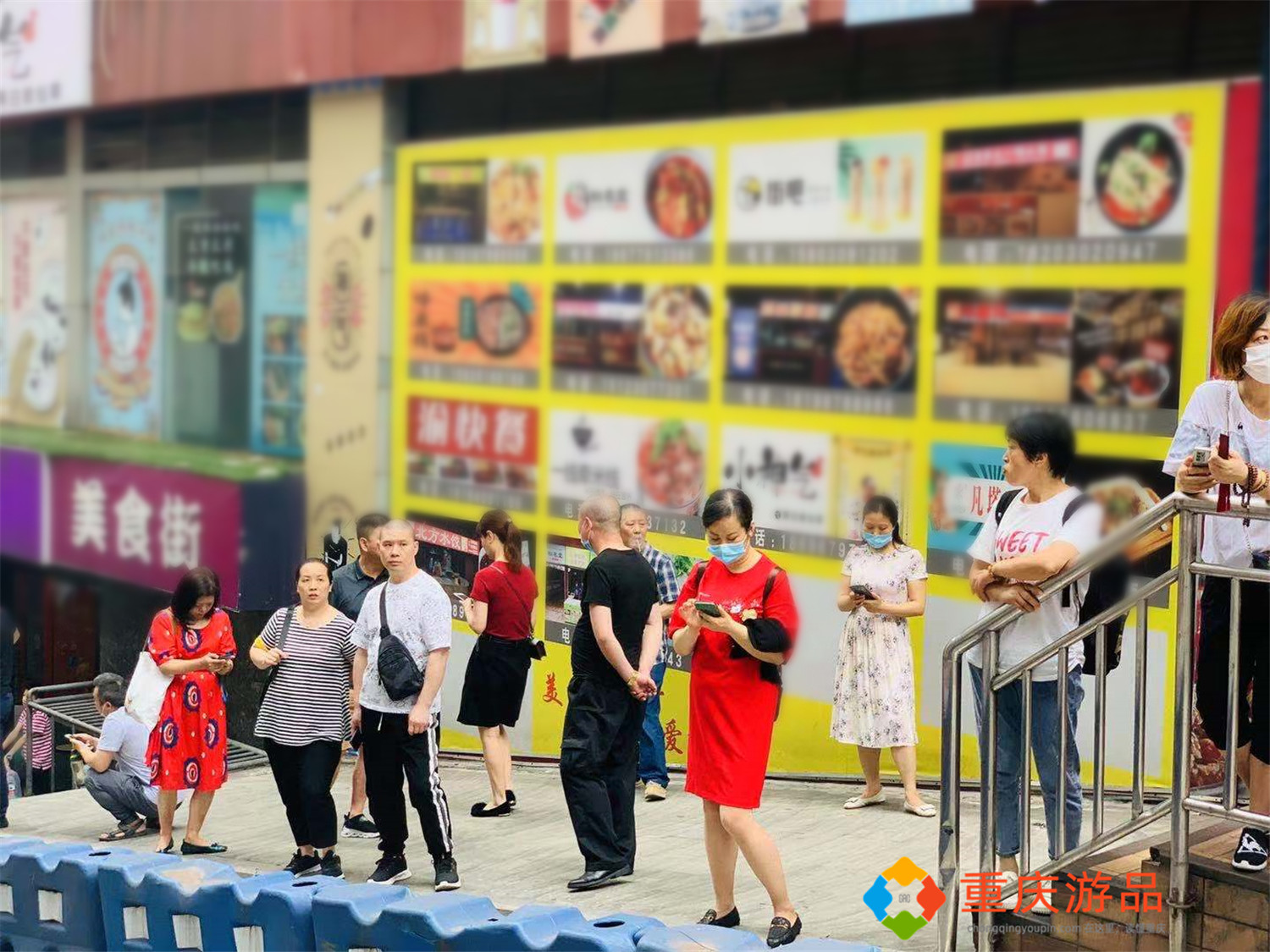 聚焦2021重庆高考：解放碑二十九中实况，家长送考热情不如往年