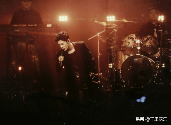 庆生|肖战为张淇庆生 满满的暖意在心间