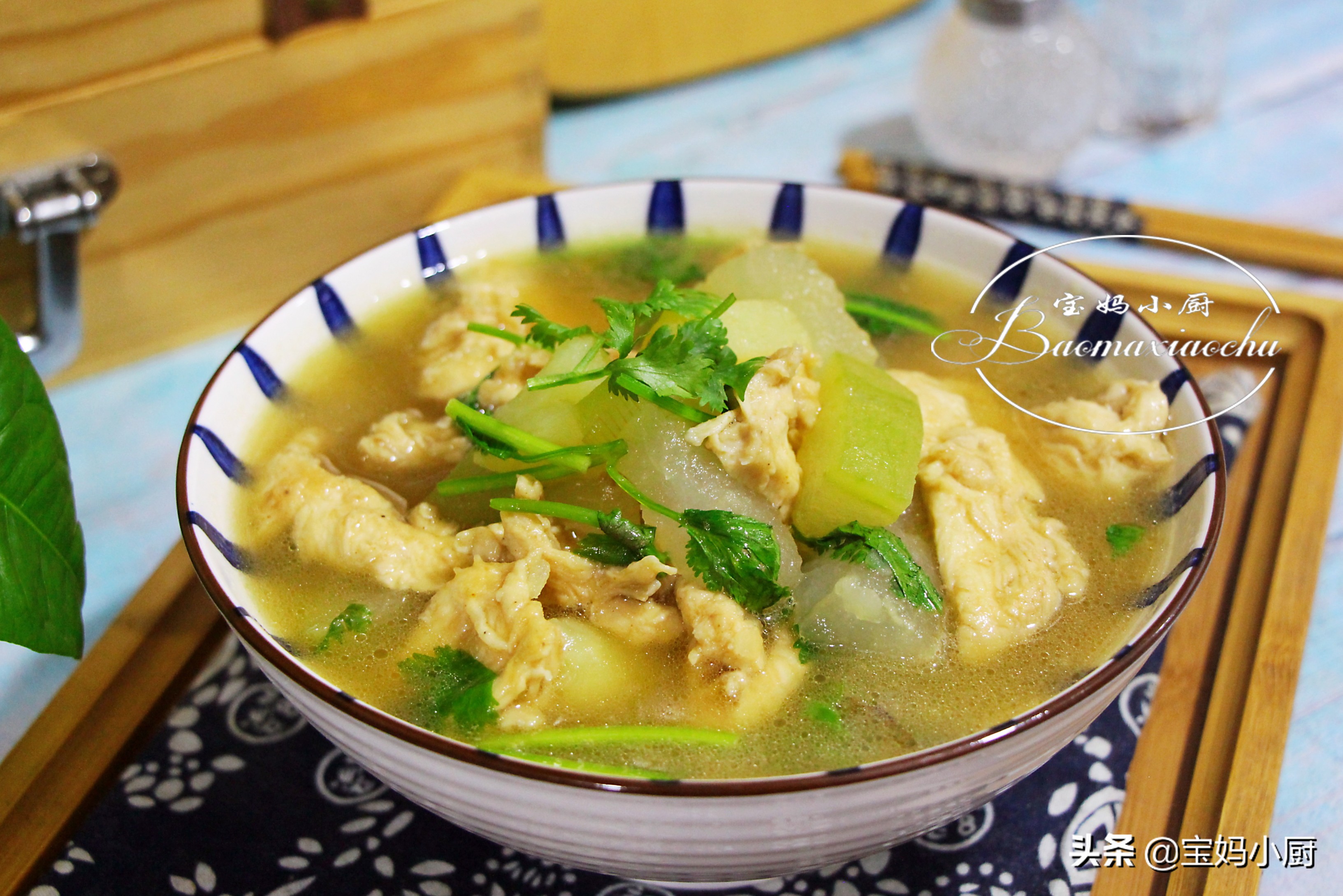 夏季减肥要喝的汤，有肉有菜高蛋白，营养多热量低，好吃助减肉