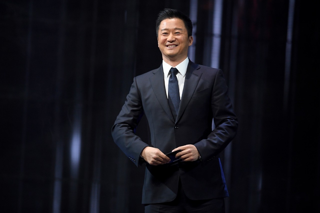 为什么吴京拍英雄主义的电影就要被骂？还是另