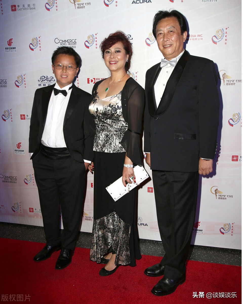 唐国强前妻孙涛太自私？除夕之夜自杀，死后还