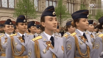 正戴像和尚，歪戴像流氓！短命军帽遭中国官兵