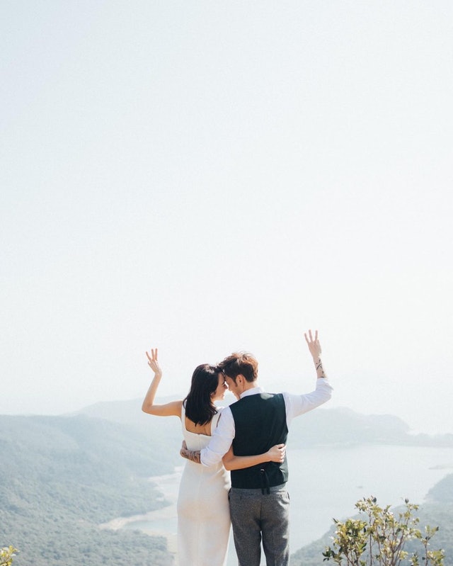 汤怡|TVB小花汤怡结婚 婚宴会在以后补办