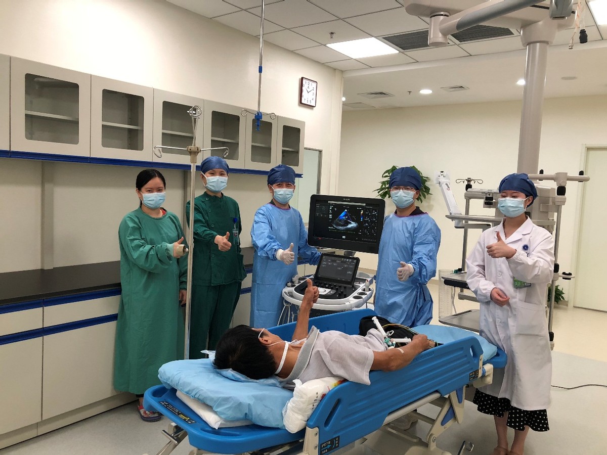 协和医院超声科在金银湖院区首次开展无痛经食管超声心动图