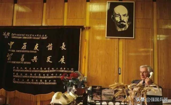 当年中国拿下苏-27真不容易，苏联人的想法完全