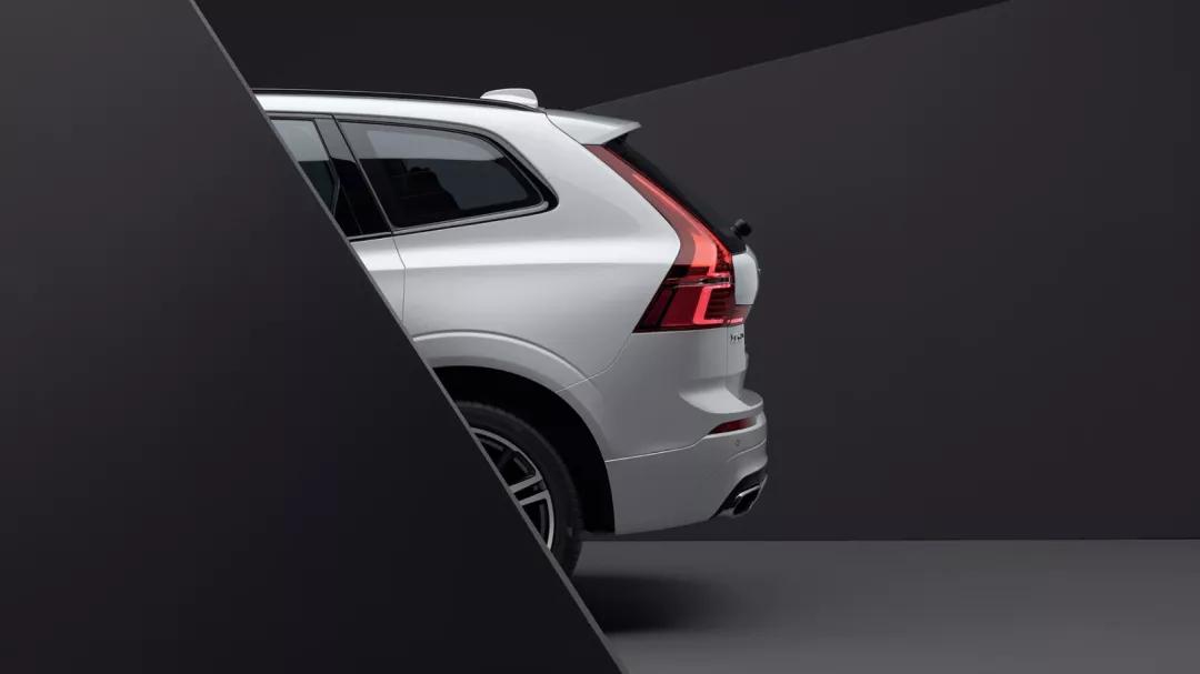 林肯航海家对比沃尔沃XC60，30多万的豪华中型SUV选谁？