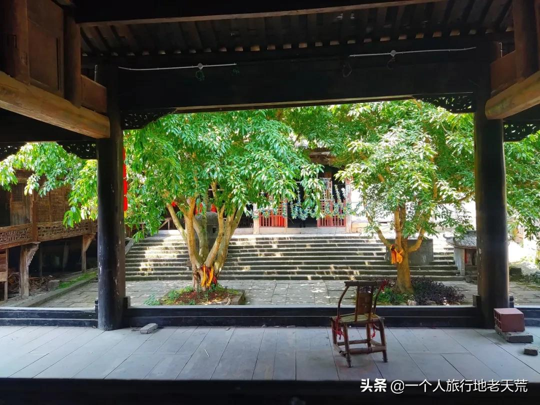 李子柒“隱居”地公開,這座比成都還安逸的城市,究竟是什麼地方