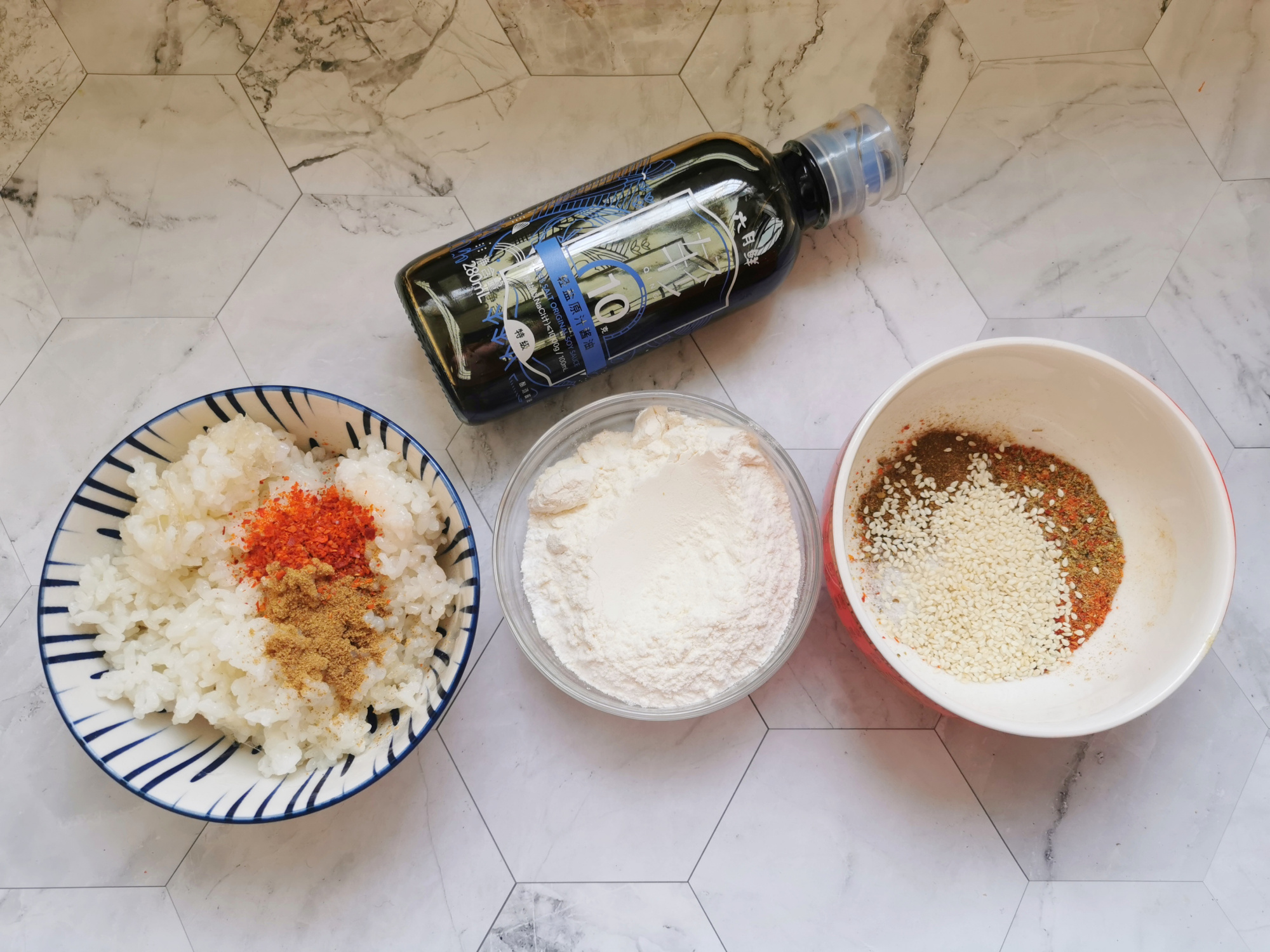 剩米飯別只會蛋炒飯，用來做辣條，香辣勁道，沒有添加劑乾淨衛生