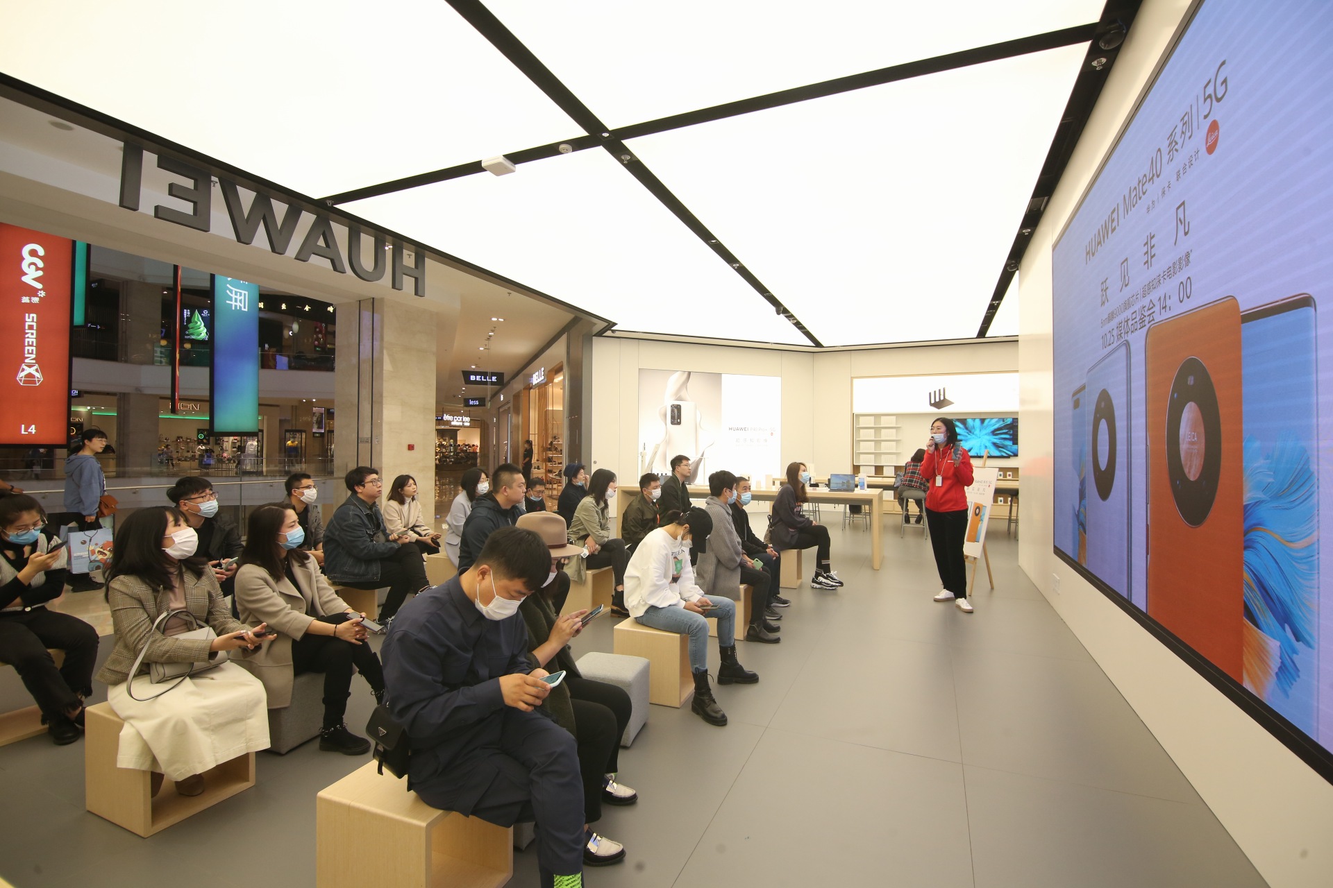 拿下“国内第一手机商”的OPPO，打算弃用华为鸿蒙？