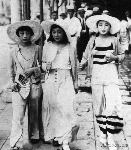 二战后期，日本战败留下数十万的女性都哪里去