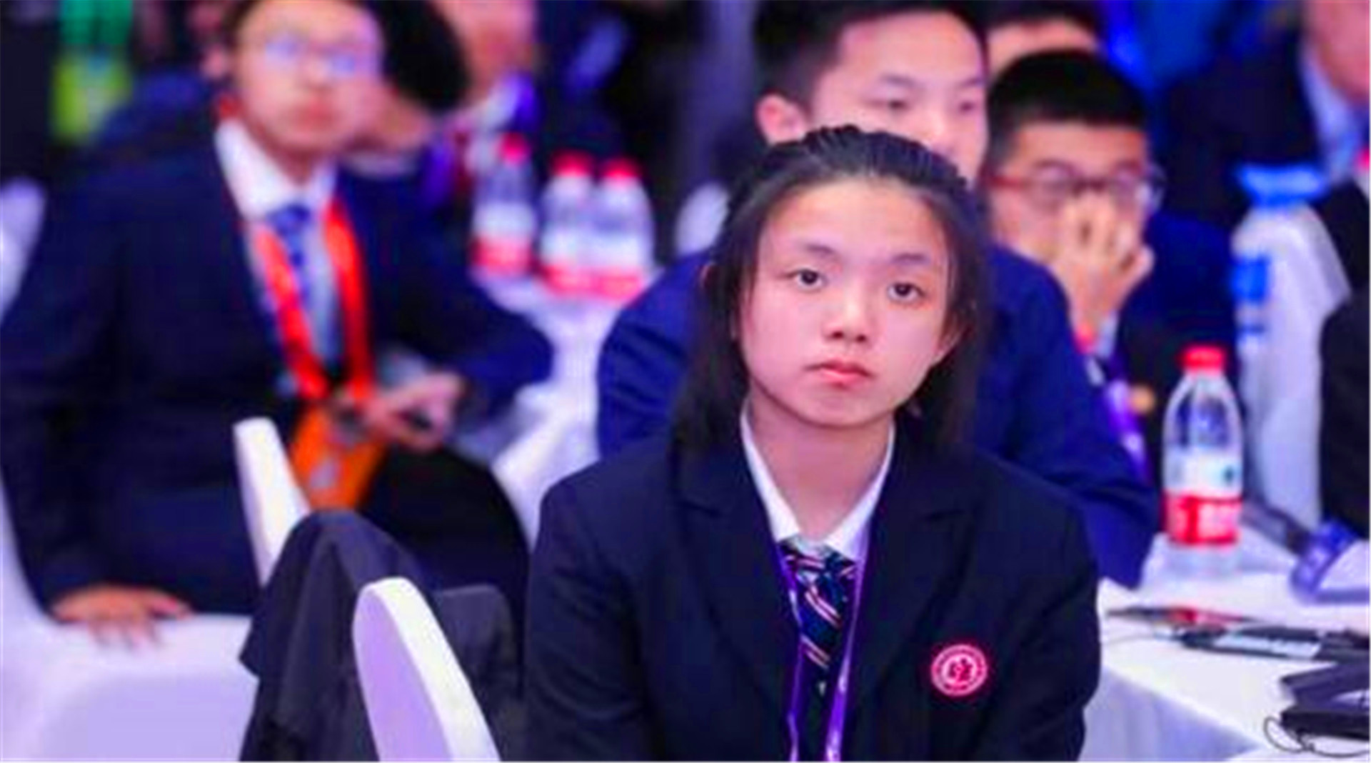 上海15岁高一女生，解开世界性难题，拒绝央视采