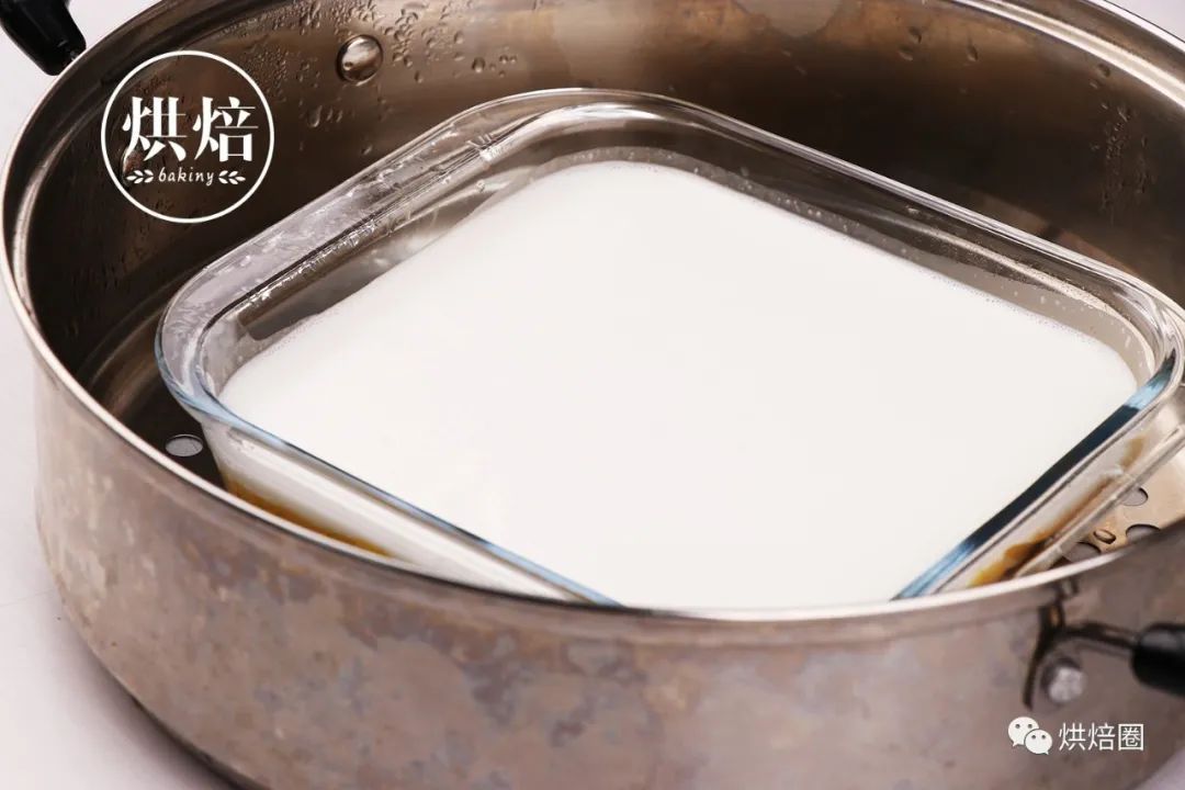 把西米整粒加入到木薯粉中蒸出來的糕好有嚼勁