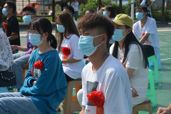 贵州长顺：助力学子圆梦“点燃”走出大山的心