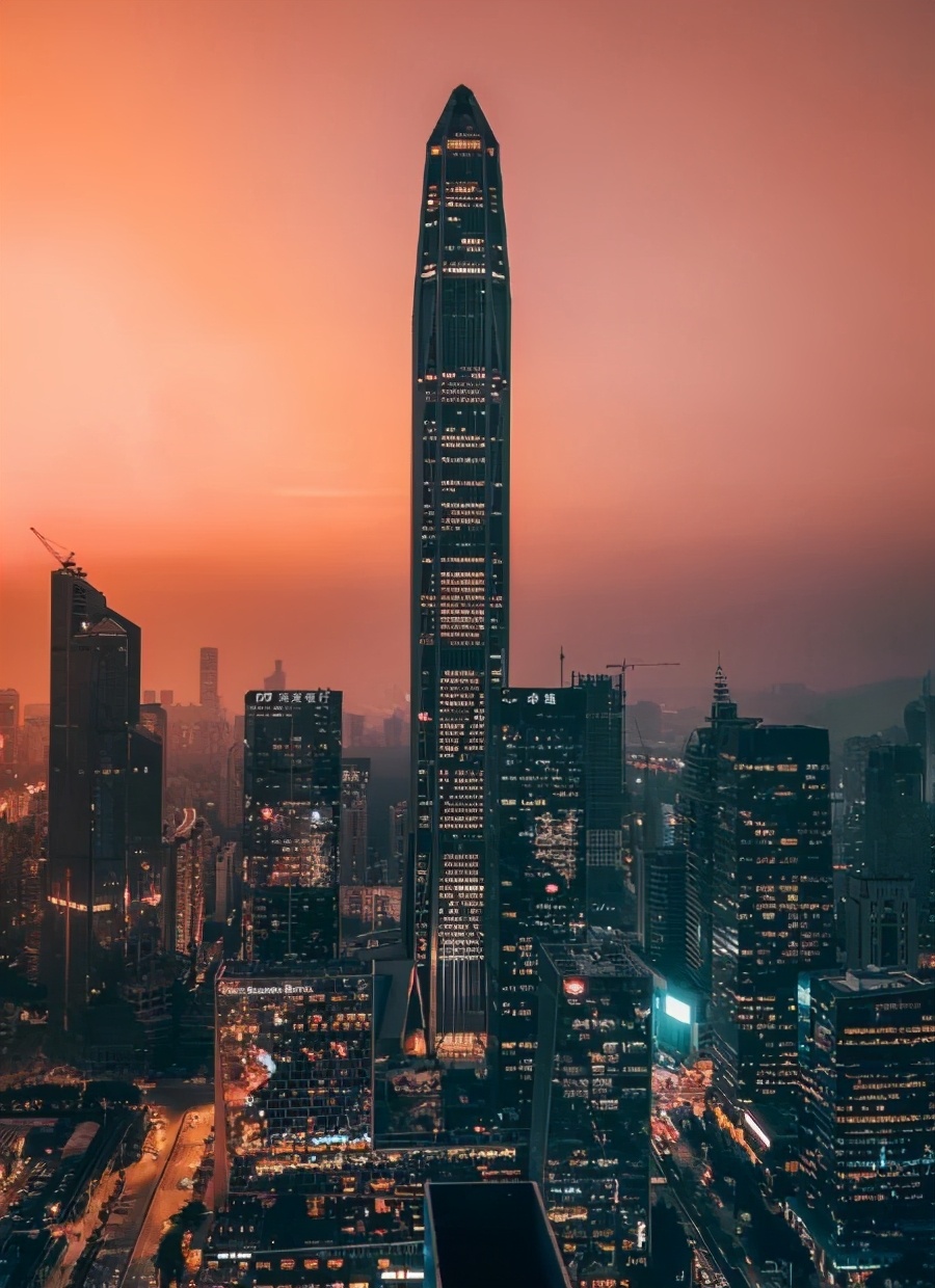 不容易蝉联中国第一高楼五年三次险被拉下马