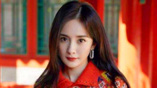 她的情商，不比杨幂差，能猜到是谁吗