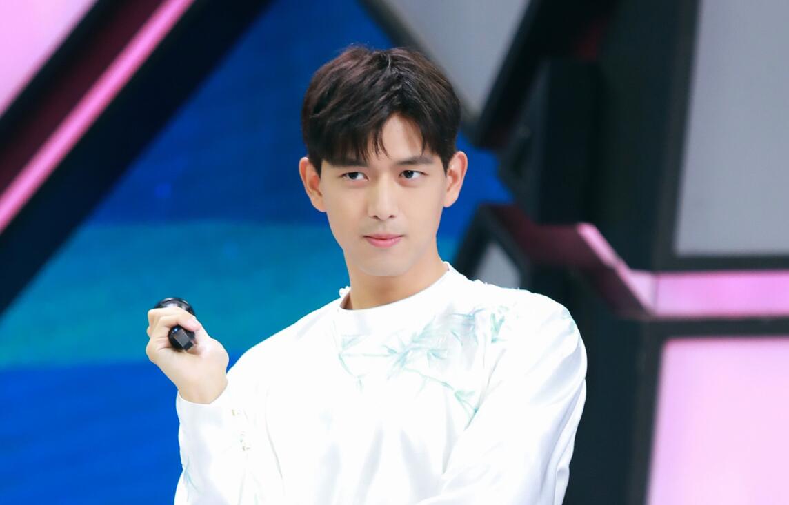 《快本》李现cue张杰歌曲遭吐槽，其实不是蹭热度而是另有心机
