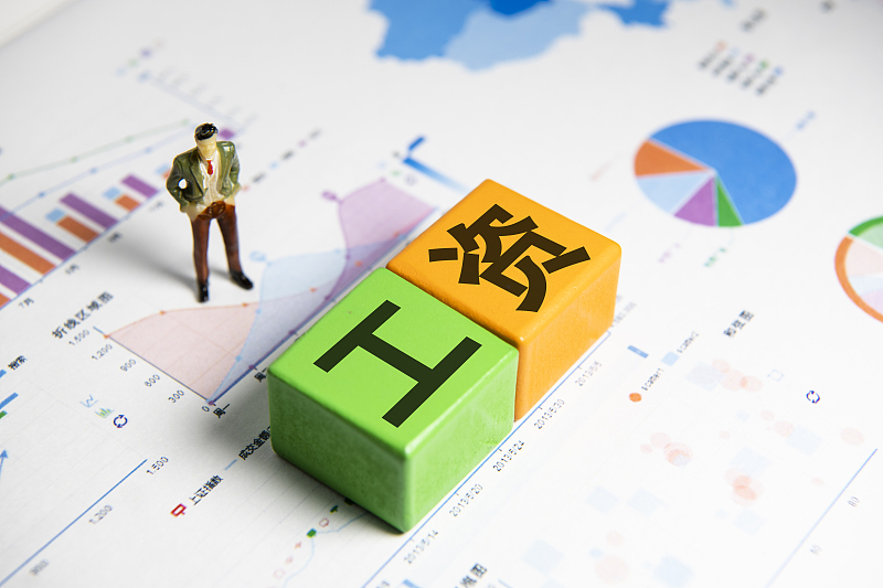 家庭有多少财富，才算是富裕家庭？专家：4个条件，满足一个就算