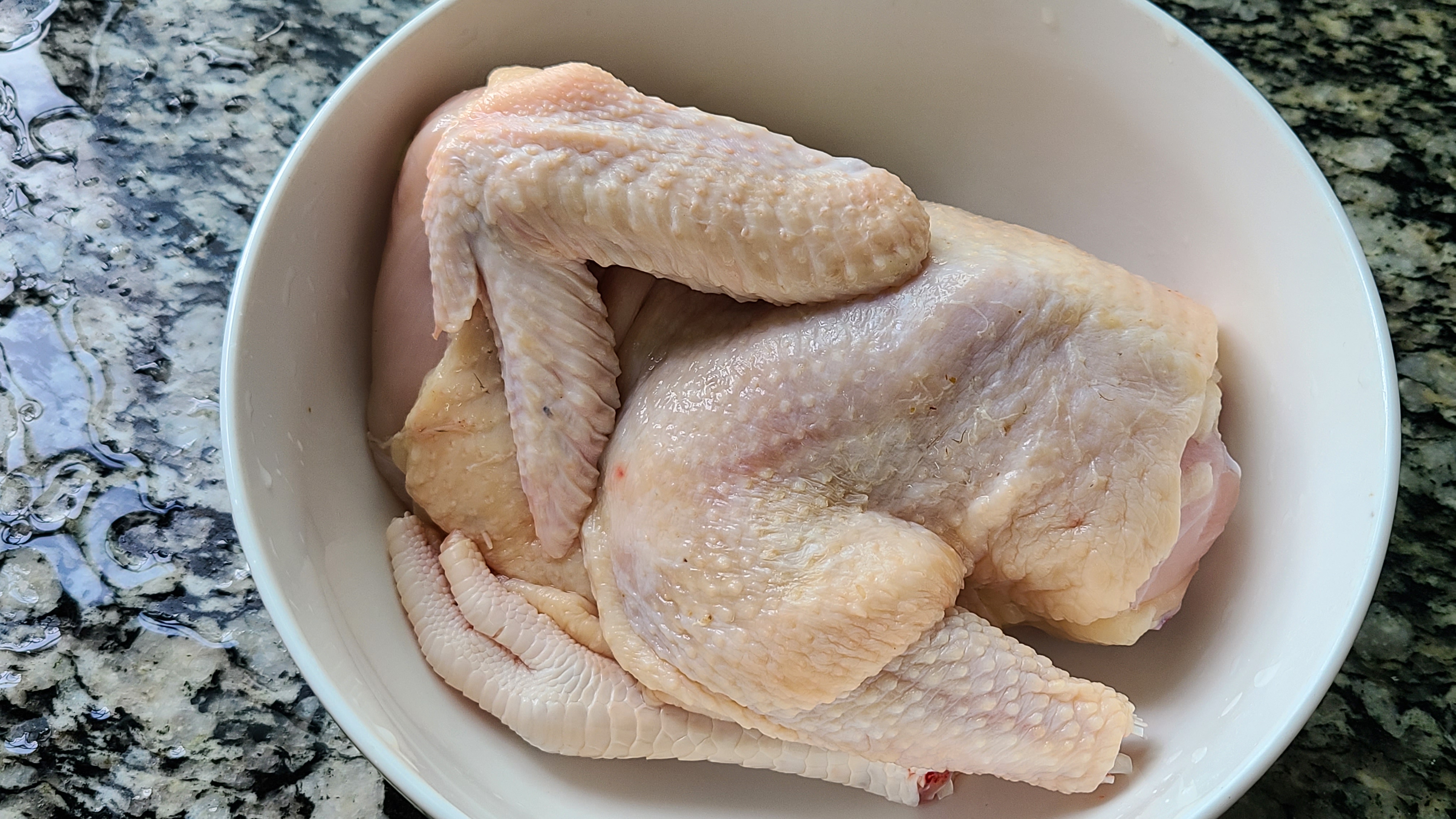 豉油鸡，广东人经常吃的一道美食，简单好吃香味浓，值得一吃