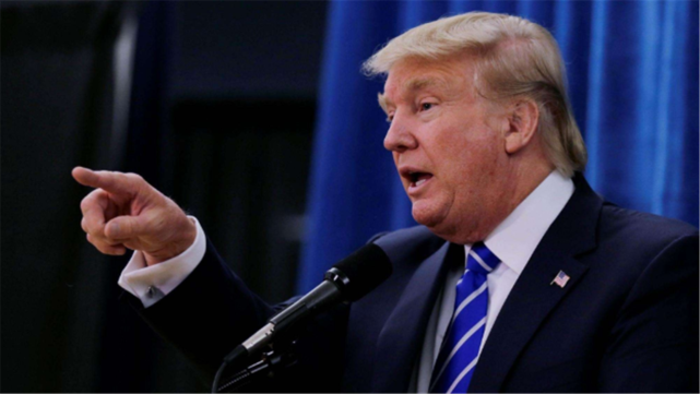 特朗普行為震動政壇，怒罵共和黨忘恩負義，還扯到中國，網友憤怒了