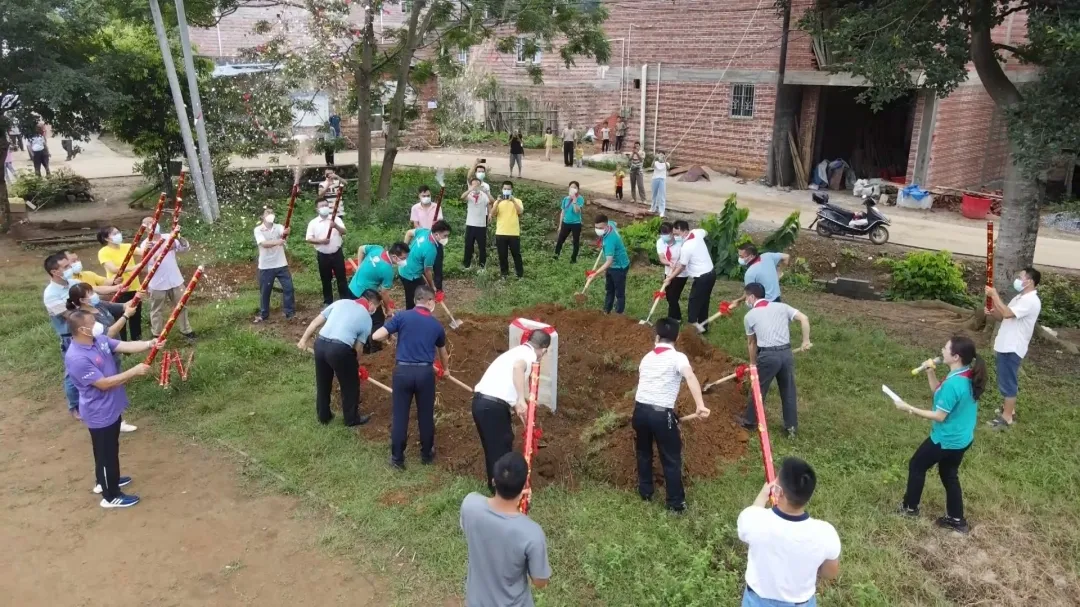 桥头镇徐丰小学教学楼重建工程举行奠基仪式(图1)