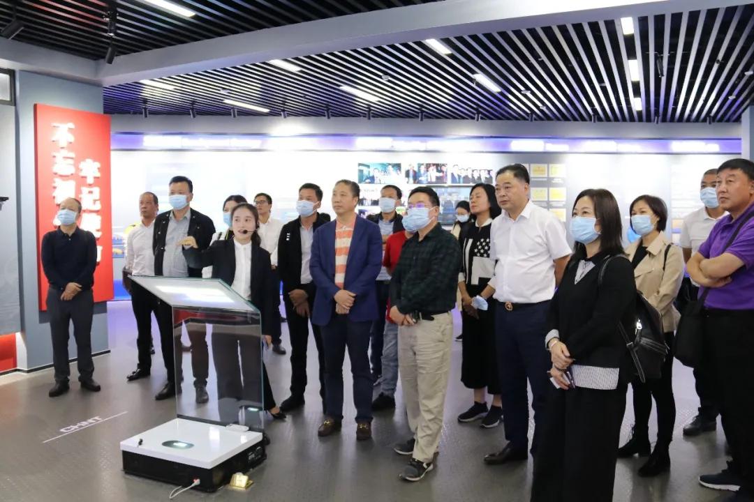 广东省佛山市禅城区政协党组成员高成建一行莅临正泰考察