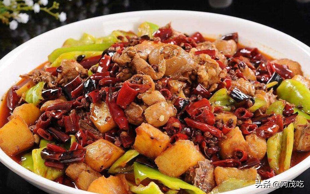 Xinjiang big plate chicken not to be missed!  Don’t even miss the side dishes