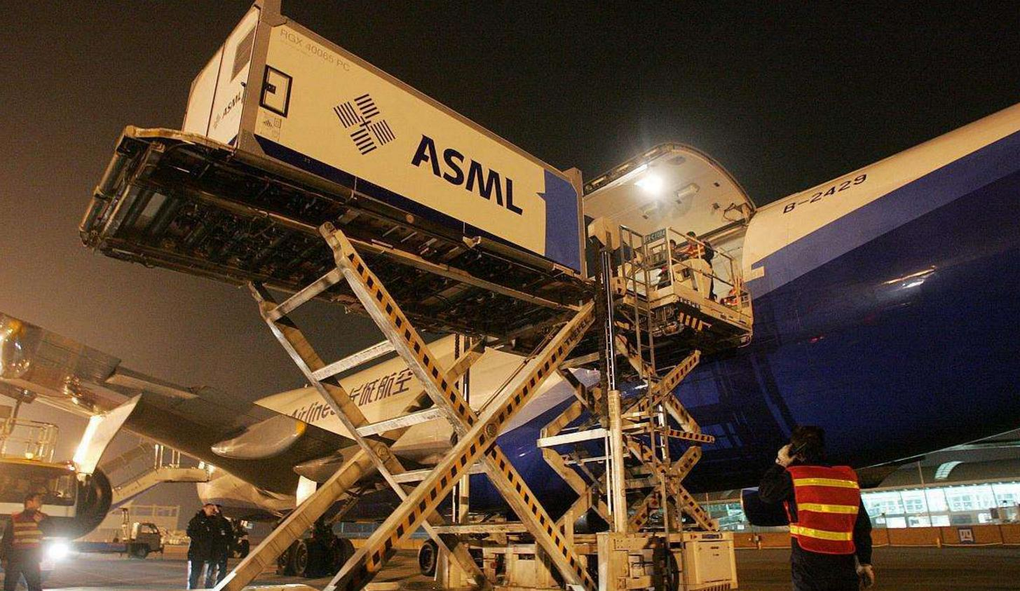 台积电失去优势，ASML紧急作出两大决定，全球芯片格局或生变