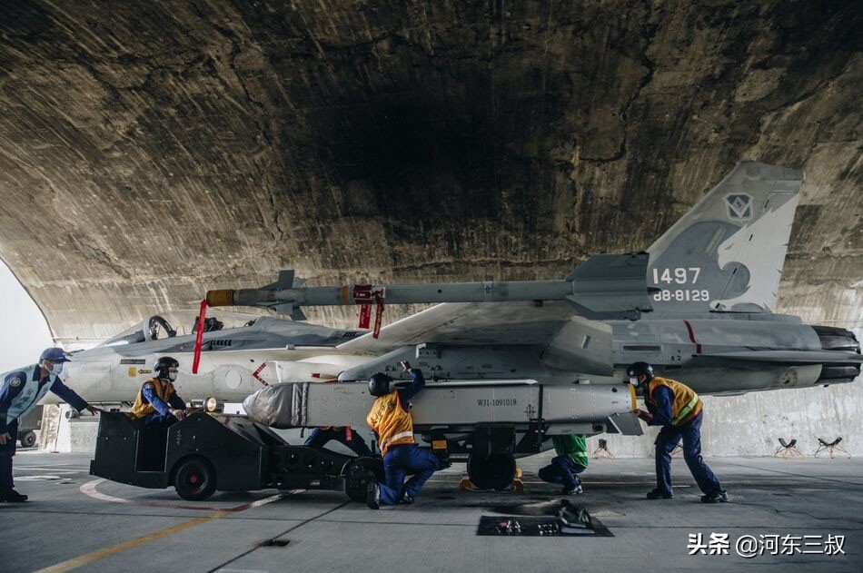 ב𼴽K̨ΣCR^Ǻ𠎷