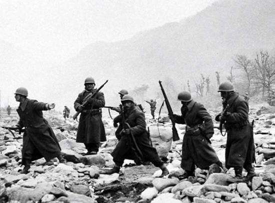 土耳其旅挡住去路，彭德怀命令将其全歼，志愿