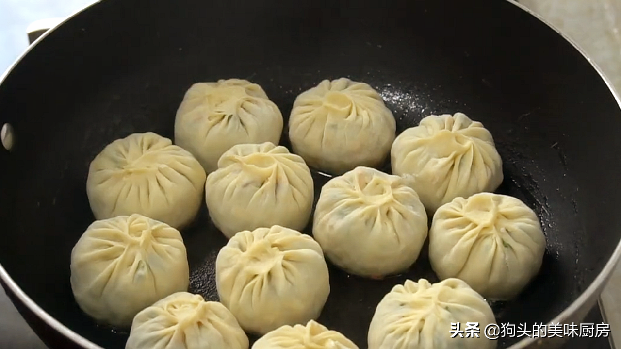 春天多吃菠菜，學會這種做法，孩子隔三差五要吃，上桌就光盤