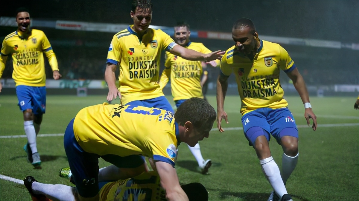 悟空看球：荷乙 登博斯vs阿尔梅勒城，海尔蒙特vs坎布尔