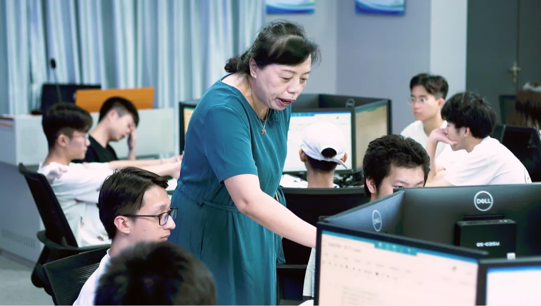 心动13656 | 分数出了，广州华立学院喊你来拿奖学金啦