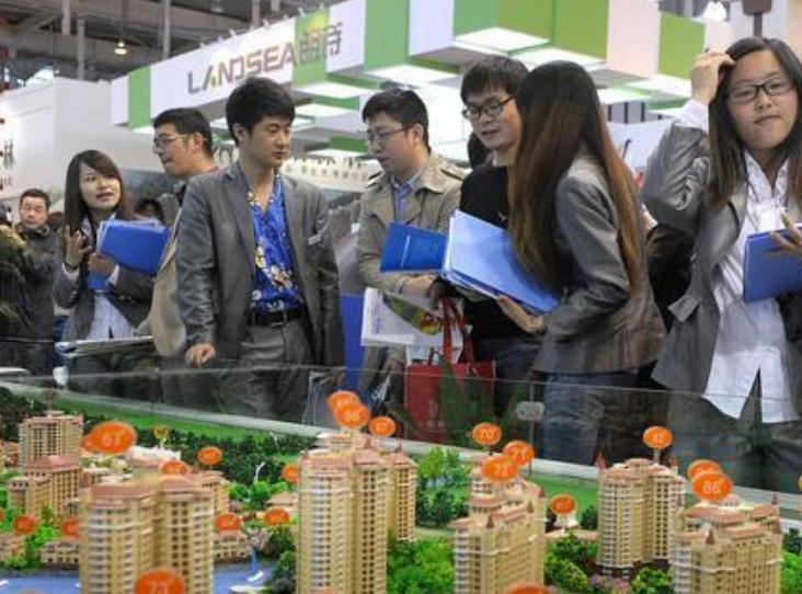 楼市新规来袭，未来高楼可能宣告终结，两类人