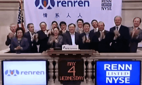 年薪1.5亿近200亿身家，42岁退休，农家子弟怎么这