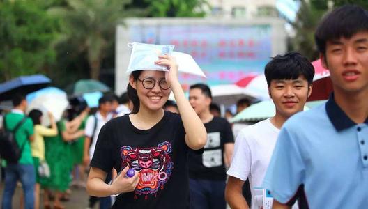 高中从不补课，坚持11点睡觉！考上北大后直言：2个细节决定成败