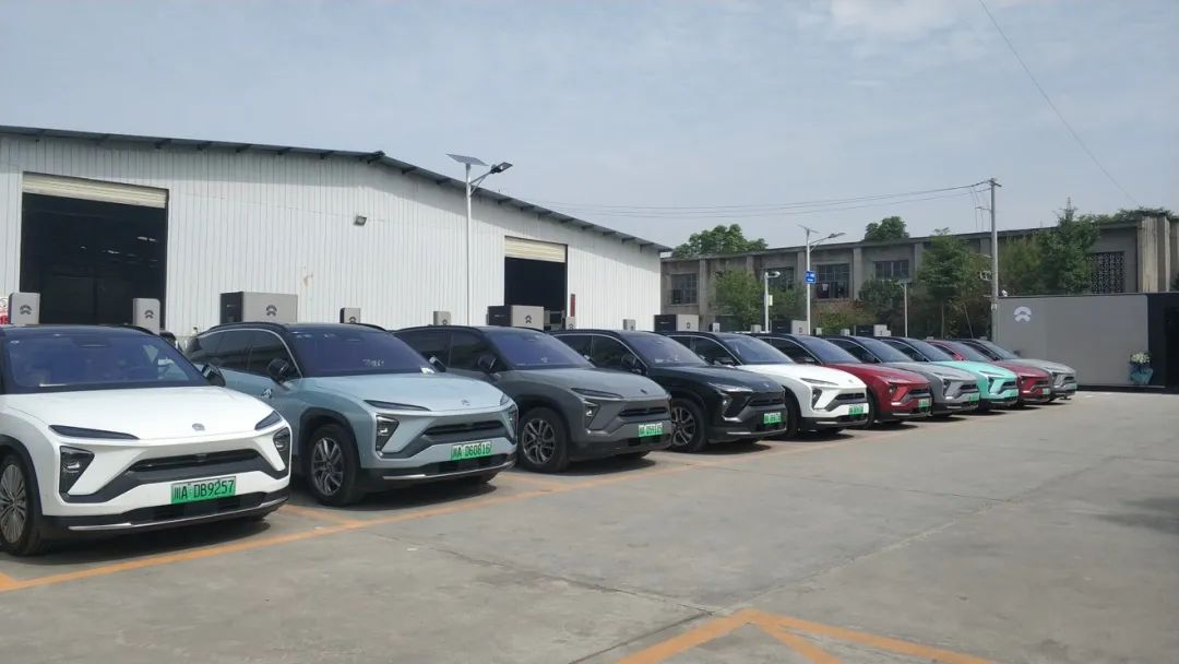 5分钟换电池，续航500+，蔚来二代换电站堪比加油站了？