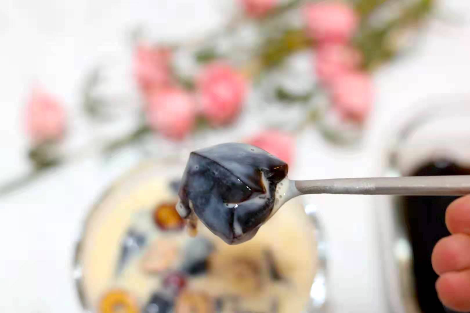 大暑吃“仙草”，活如神仙不会老，仙草是啥美食？了解后涨知识