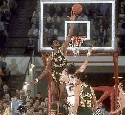 耳听为虚 眼见也不一定为实，NBA这些错位图 骗了太多人