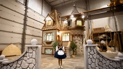 To realize princess dream of the daughter, play essence old father with one's own hands tailor about a hundred " blackart " skirt explodes sth resembling a net of network of fire